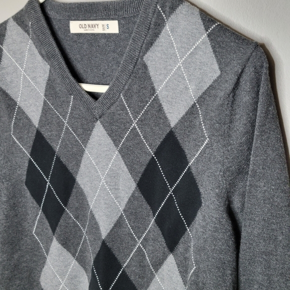 Old Navy Argyle Gray V-Neck Sweater - Picture 3 of 5